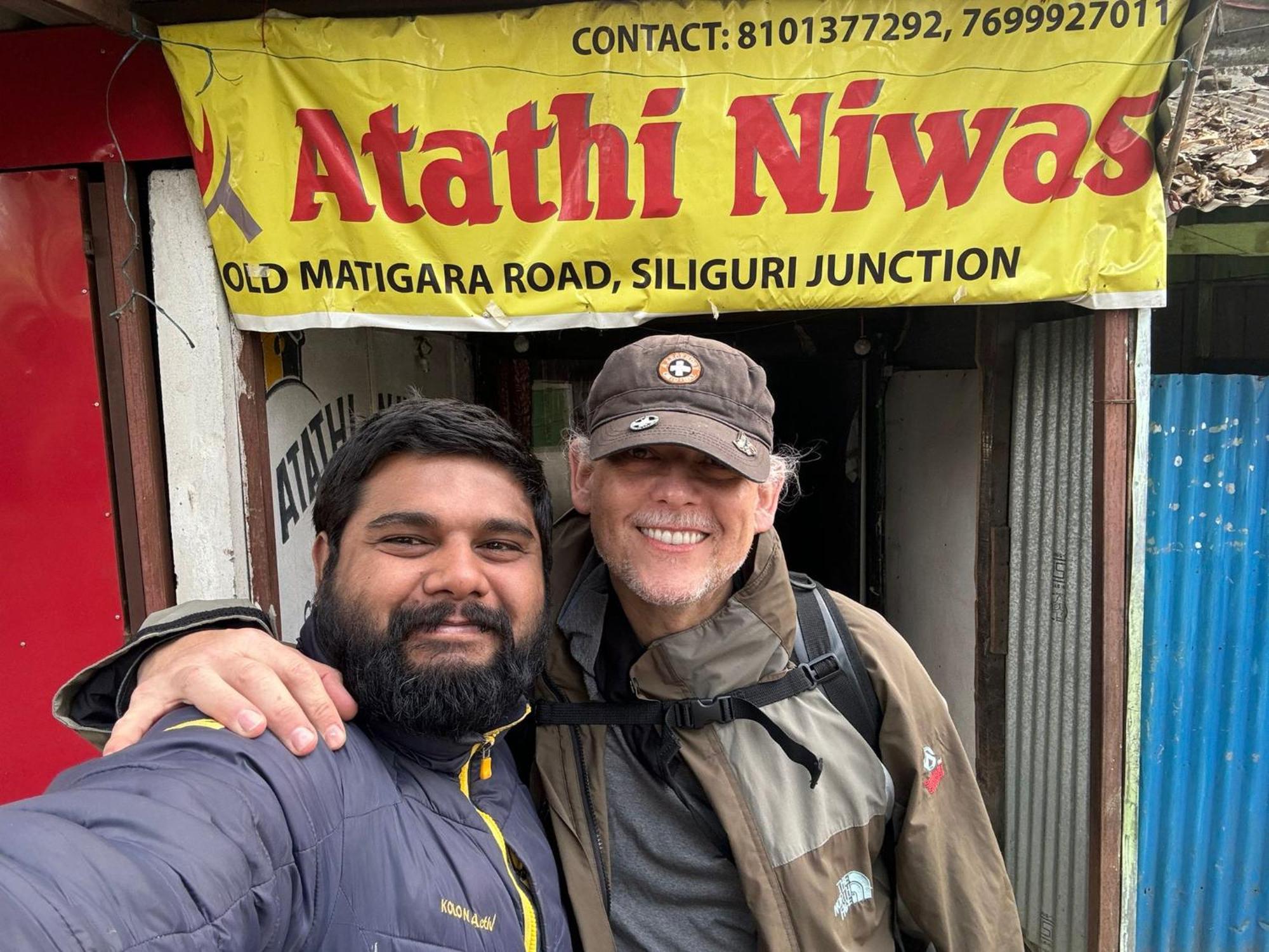 Atathi Niwas Guest House For Backpackers And Travellers Shiliguri Exterior foto