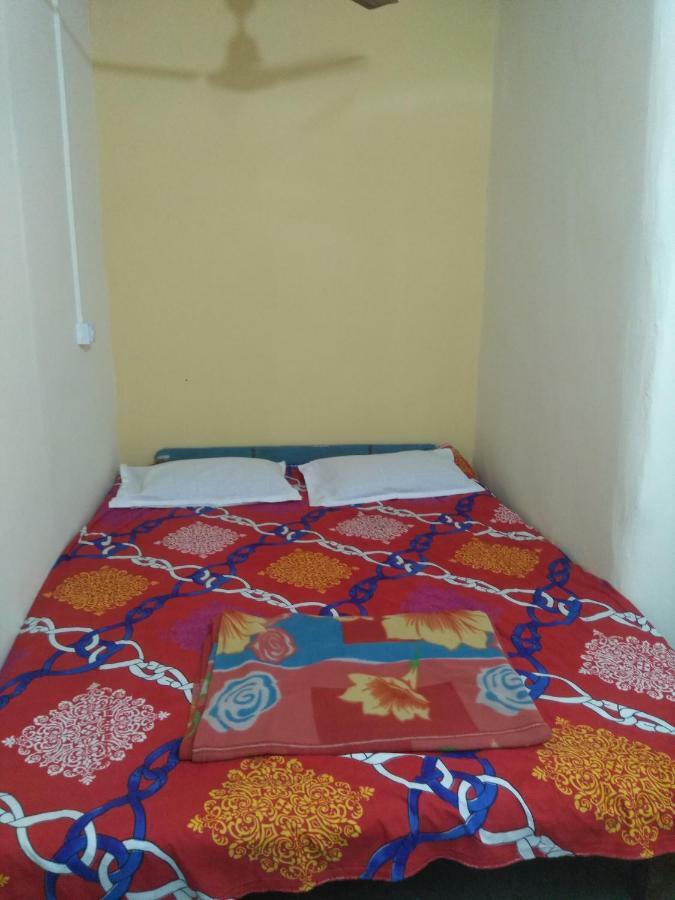 Atathi Niwas Guest House For Backpackers And Travellers Shiliguri Exterior foto